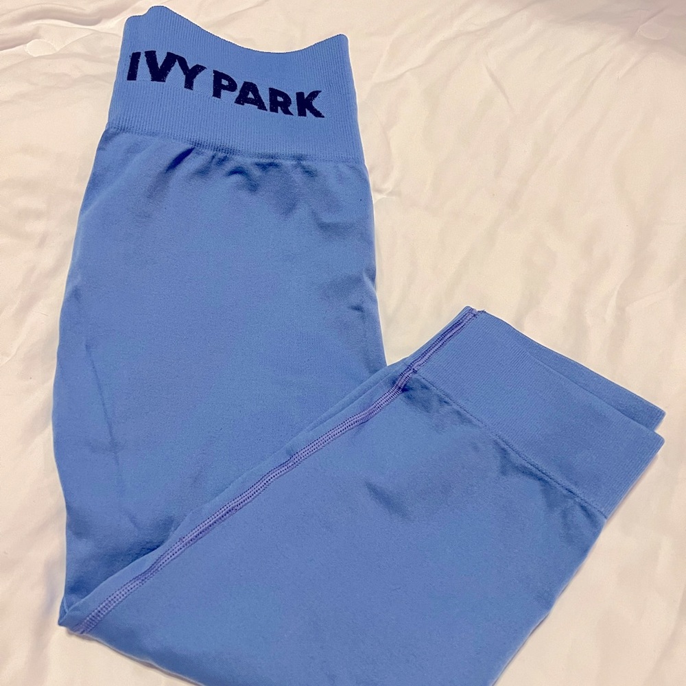 IVY Park capri leggings